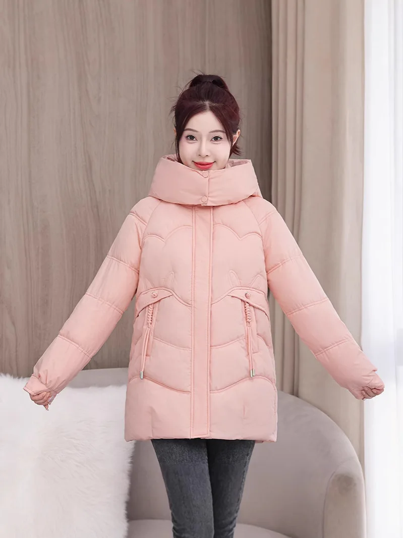سترة نسائية شتاء 2025 جديدة سميكة متوسطة الطول من القطن سترة فضفاضة سترات عصرية