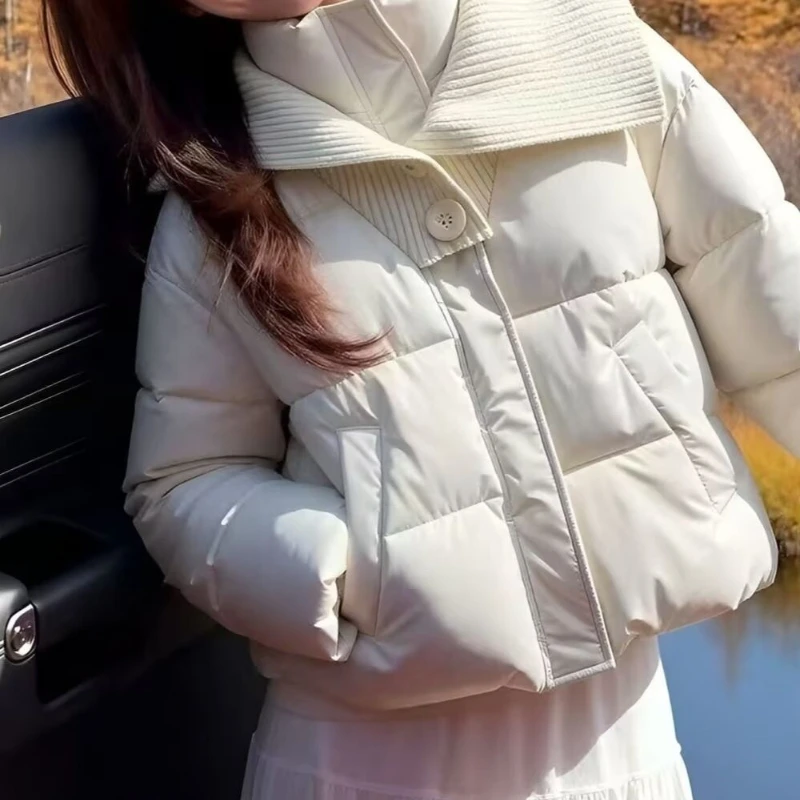 

2025 Winter New Design Oversized Knit Flap Patchwork Short Cotton Coat for Petite Sizes with Warmth