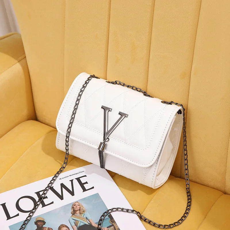 New Women's Fashion Trend Single Shoulder Chain Slung Rhombus Bag Daily Wear Latch Pocket Bag