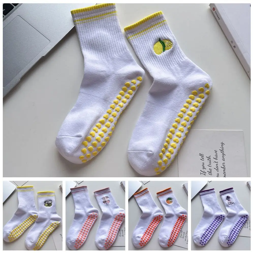 

New Cotton Pilates Socks Breathable Harajuku Street Yoga Socks Sweat-absorbent Casual Cherry Embroidery Socks