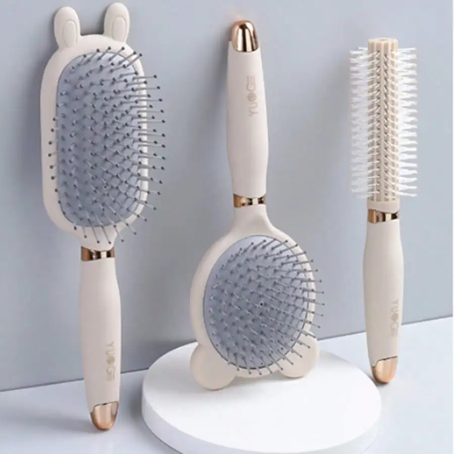 

1pc Cute Air Cushion Scalp Massager Brush, High Cost-Effective Portable Long Hair Curling Styling Comb, Kawaii Style, Ideal Gift For Girls, Friends And Family