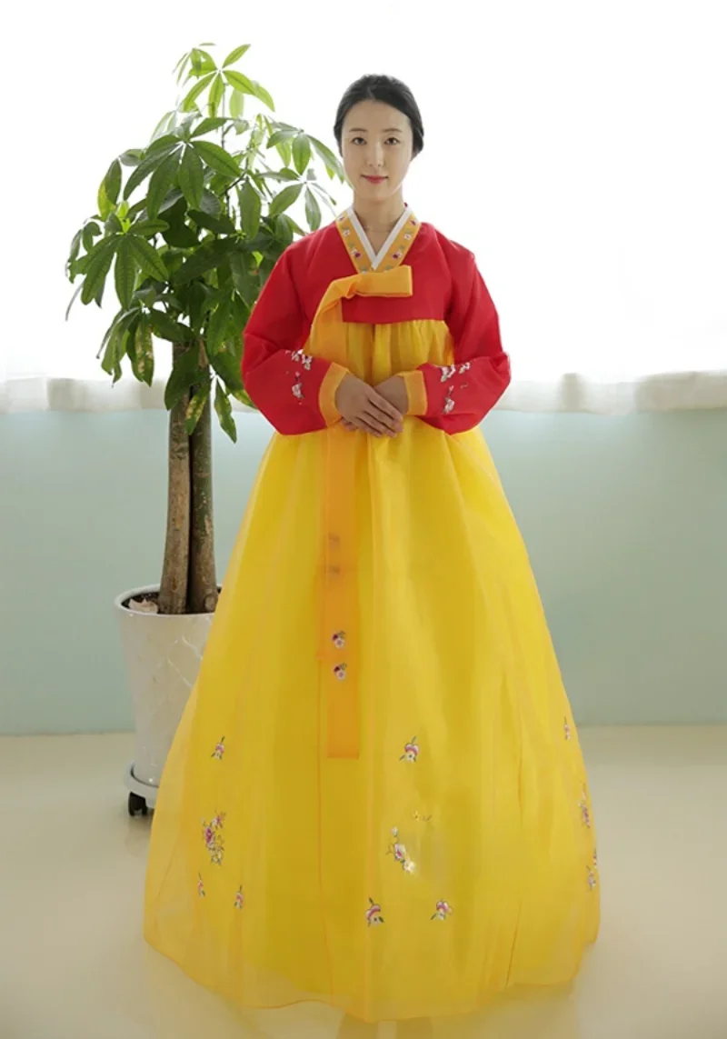 Hanbok vestido Hanbok étnico para mujer, Conjunto Clásico de peonías bordadas a mano, decoración tradicional roja/amarilla, actuación de celebración