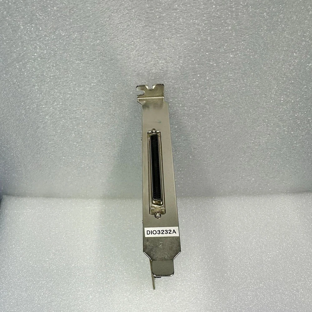 بطاقة الحصول على المدخلات والمخرجات الرقمية DIO3232A V1.1 SV1.1