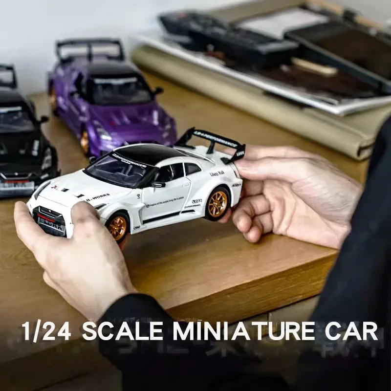 

1:24 Initial D Skyline Nissan GTR AE86 Sports Model Car Diecast Miniature Metal Collection Vehicle Sound & Light Boy Toy For Kid