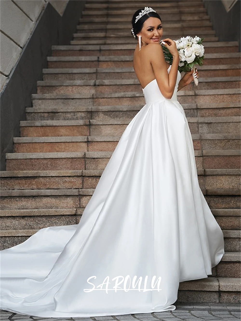 Abito da sposa maxi principessa in raso Abito da sposa senza schienale con scollo a cuore e abito da sposa su misura con strascico