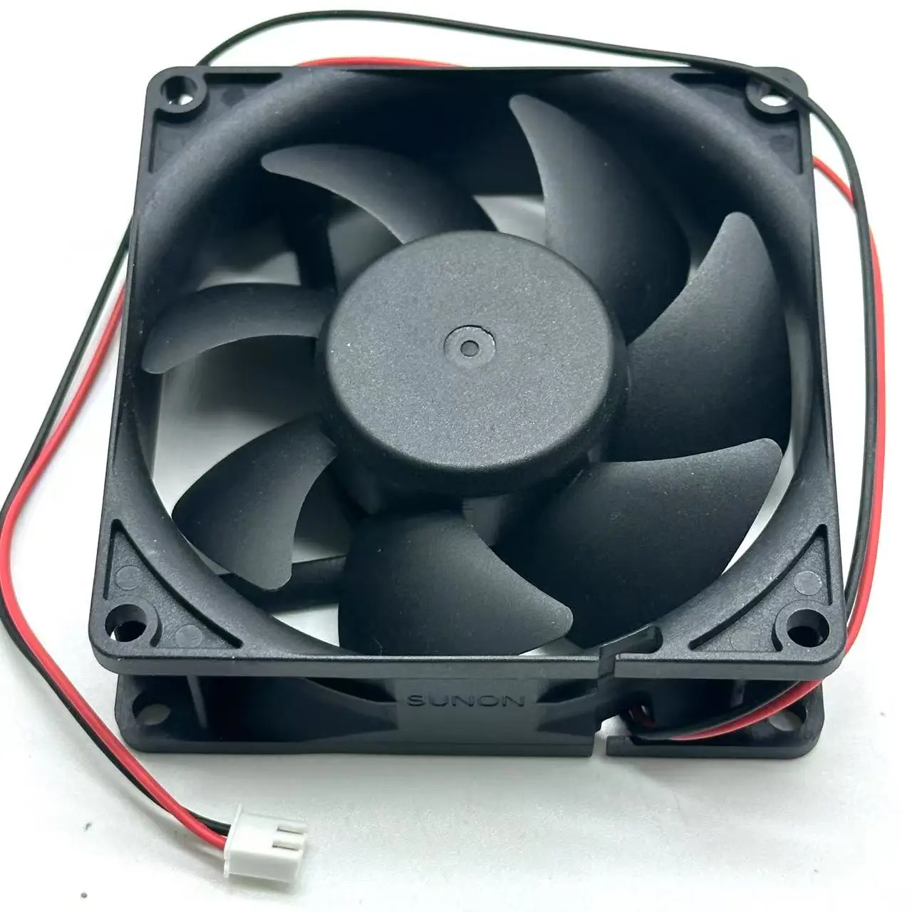SUNON ME80251VX-0000-G99 DC 12V 1.9W 80x80x25mm 2-Wire Server Cooling Fan