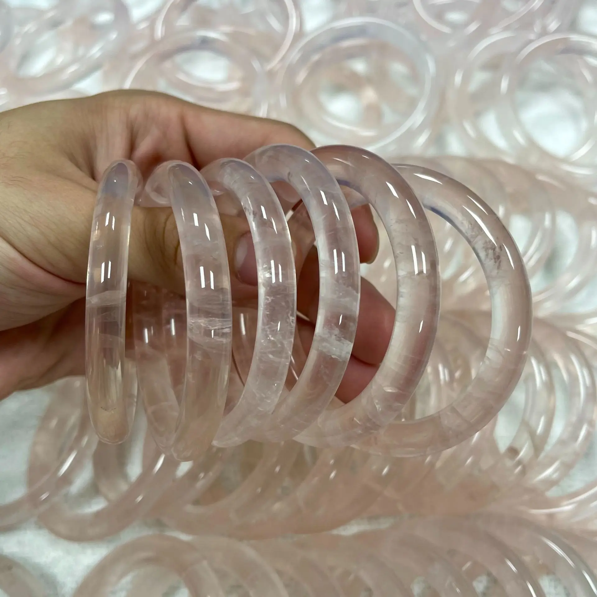 

Natural powder crystal bracelet, round bar crystal jewelry, female powder crystal bracelet.