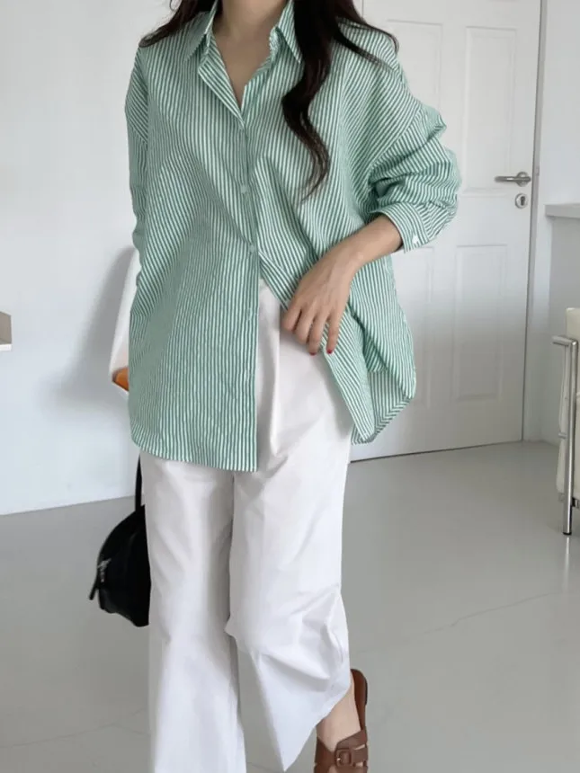 

Стильное осеннее классическое повседневное свободное универсальное пальто с одной пуговицей, отложным воротником и длинными рукавами в полоску для женщин