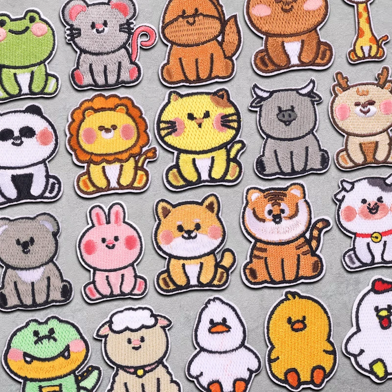 Kleine Niedliche Cartoon-Tier-Patches Hund Katze Bestickte Aufnäher für Kleidung Kaninchen Aufbügelbare Patches Thermoadhäsive Aufbügelbare Aufnäher