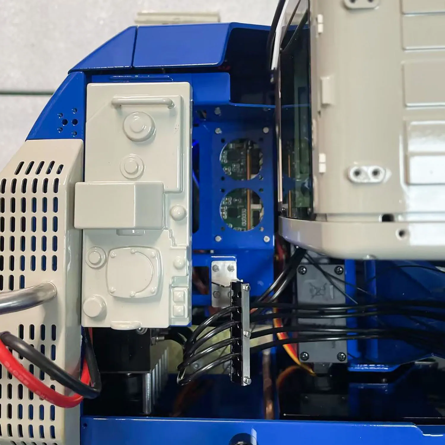 

Металлический радиоуправляемый гусеничный экскаватор 1/14 с 2 гидравлическими манипуляторами JDM-208 R920, строительная техника на аккумуляторе, модель для радиоуправления