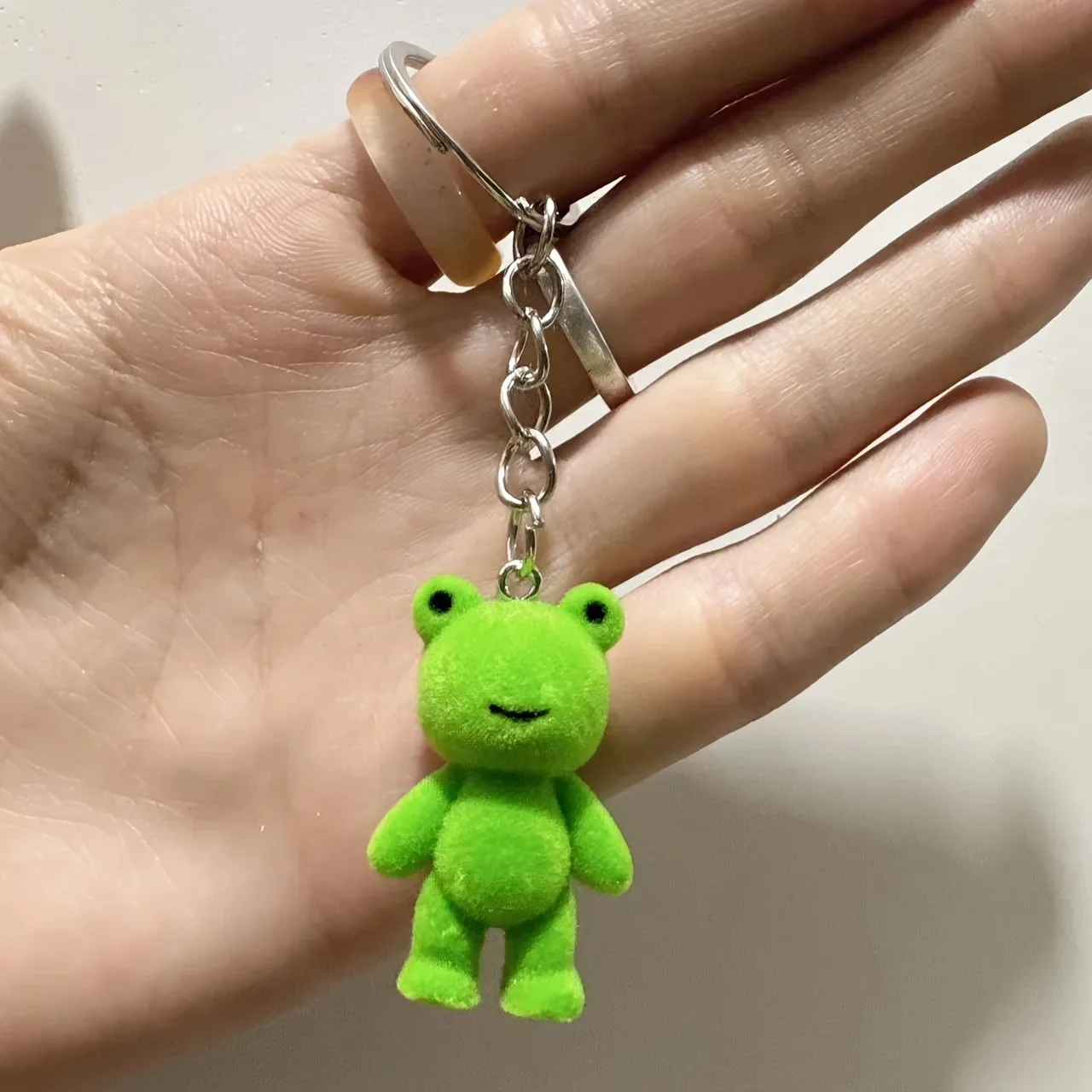 Cute 3D Frog Keychain Resin Charm For Car Keychain Accessories Charming Gift