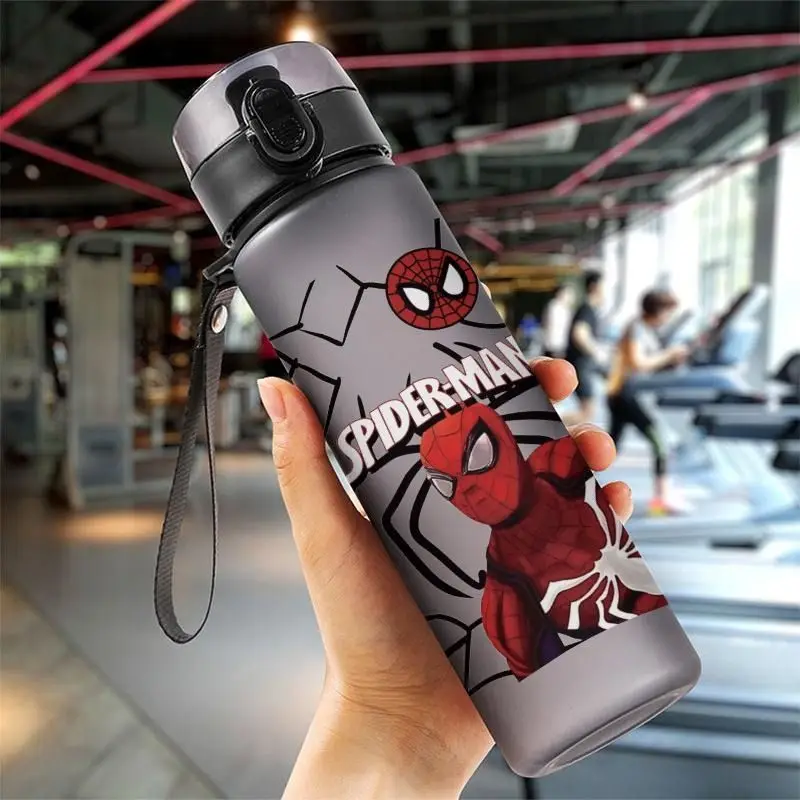 Marvel Spider Man Drinking Straw Water Cup Frosted Cartoon Outdoor Sport Strap Portable Plastic Water Bottle Student Adult 560ml view 3