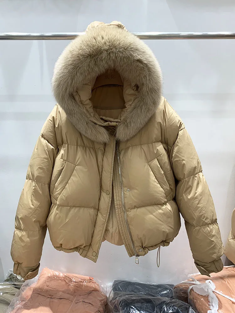 Vestes à capuche en duvet de canard blanc pour femmes, grand col en fourrure véritable, manteaux courts pour femmes, mode d\'hiver, 2023