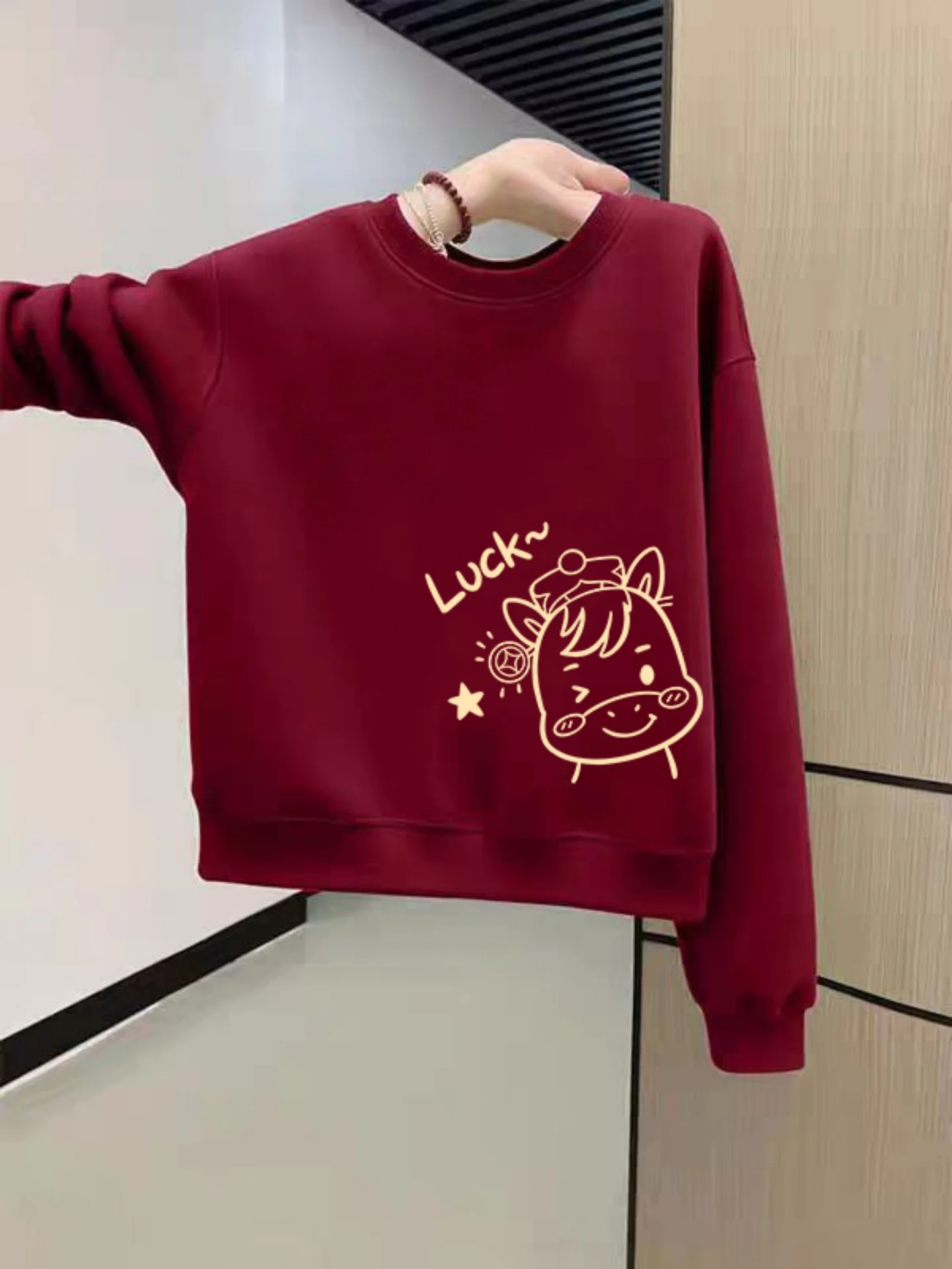 

Новая женская теплая толстовка свободного кроя с круглым вырезом и флисовой подкладкой, цвет винно-красный, для осени и зимы