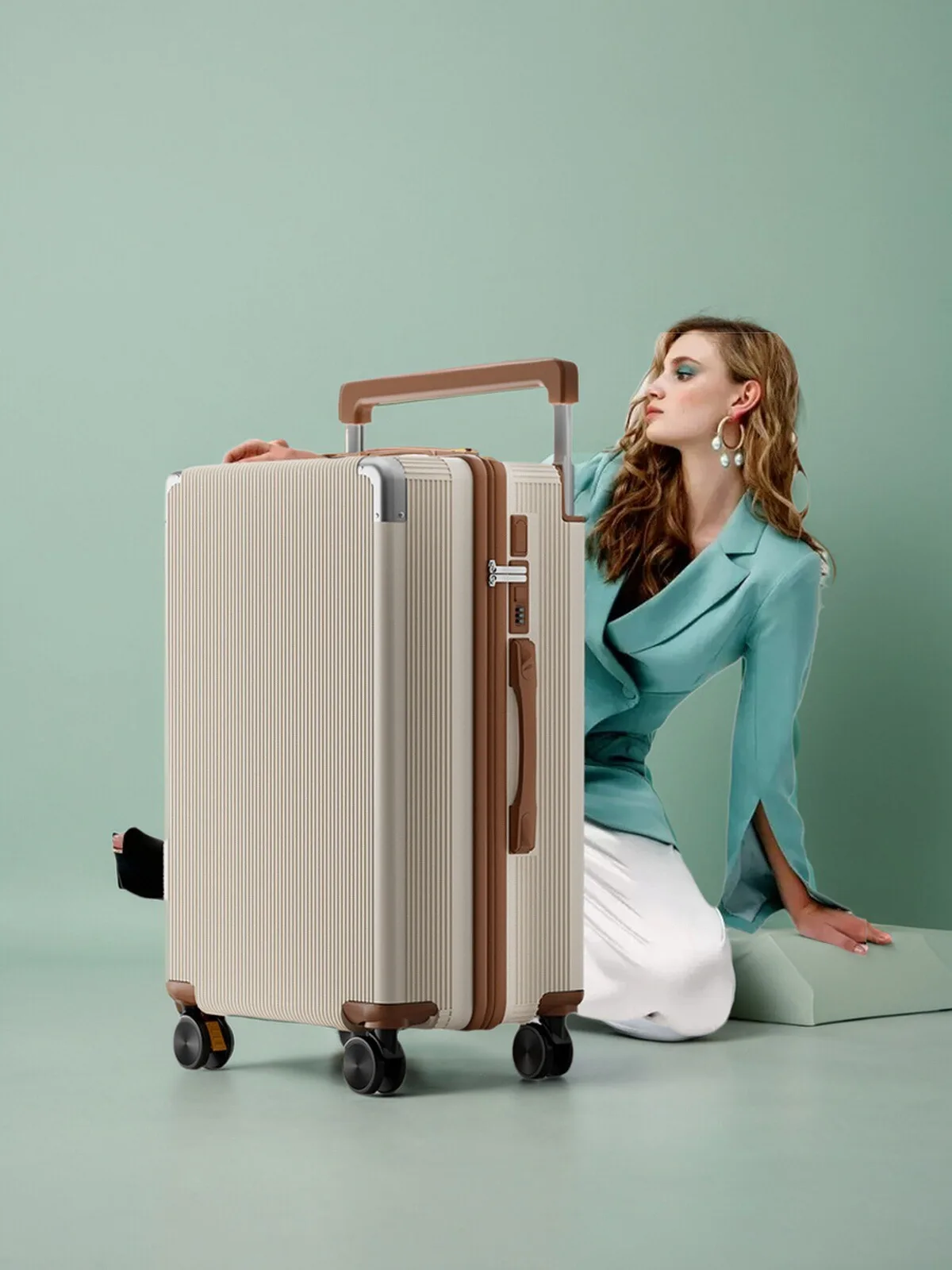 

2025 New High-Quali Wide Pull Rod Lage Bag with Low Noise Brake Wheels Large Capaci Travel Suitcase for Men And Women