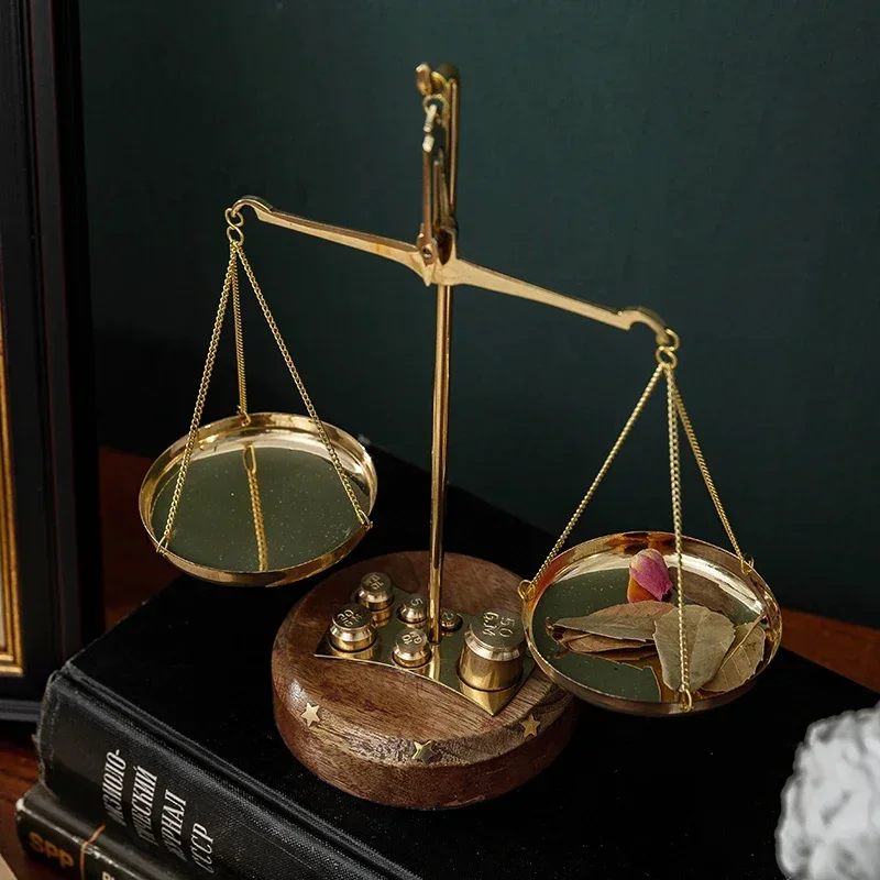 Exquisite Gold Brass Scale Imported from India High-End Decoration for Law Firm Study Wealth Seeking Gift