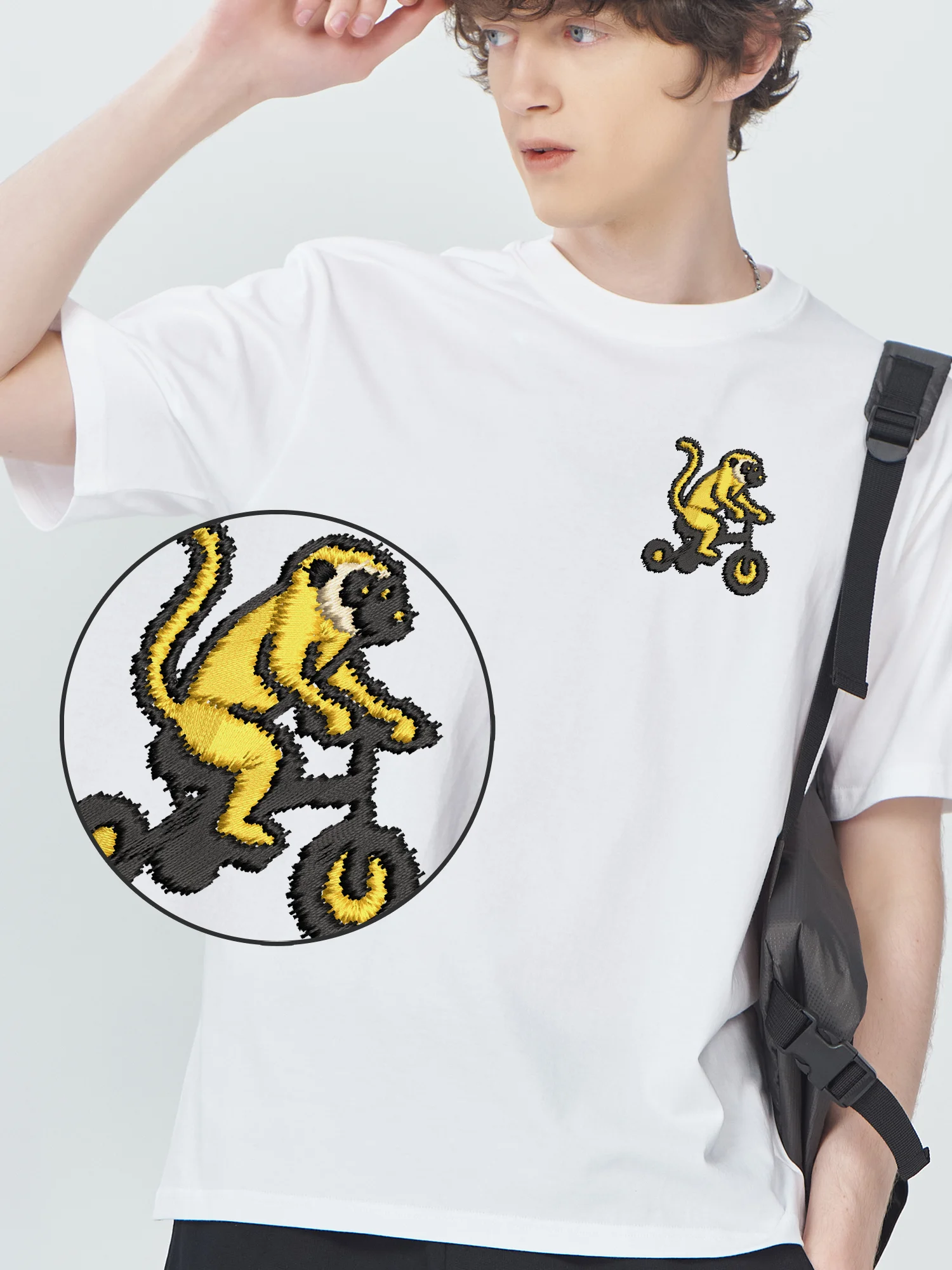 

Monkey Ride Bicycles Embroidered Tops 100% Cotton Graphic Tees Fashionable And Trendy Embroidery Clothing Unisex Design