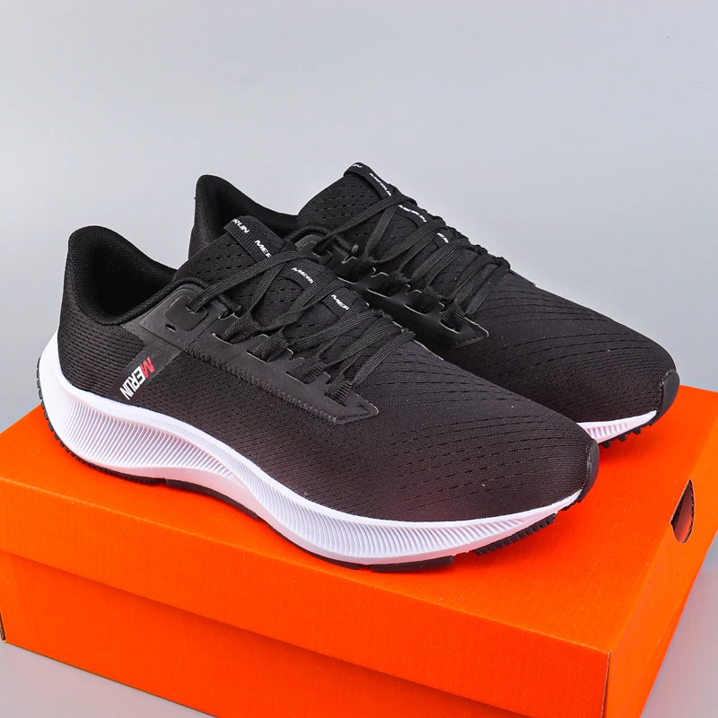 

High aesthetic, wear-resistant, and shock-absorbing running shoes available in multiple colors for comfort