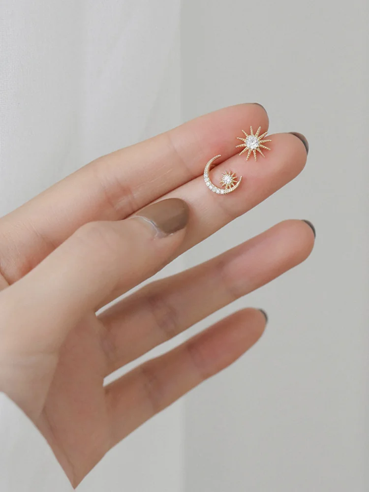 

925 Sterling Silver Plated 14K Gold Super Sparkling Exquisite Sun Moon Stars Asymmetrical Earrings for Women Birthday Gift