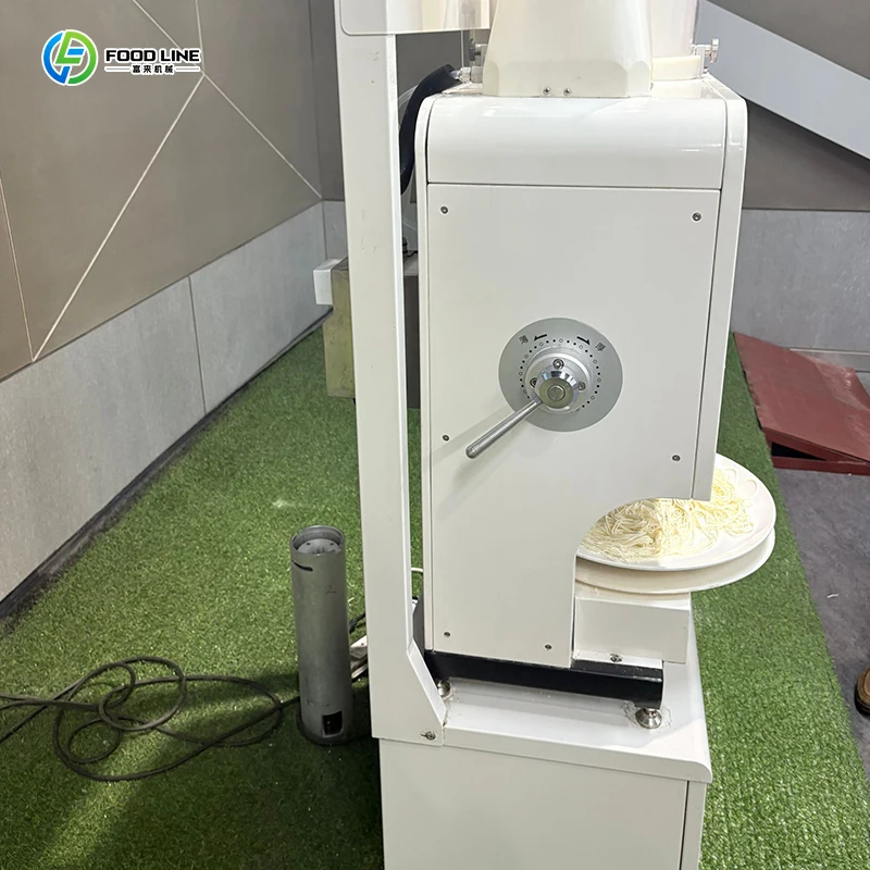 

Smart Vending Machine for Cup Noodles Self Serve Vending Machine Ramen Instant Noodles Intelligent Automated Noodle Machine