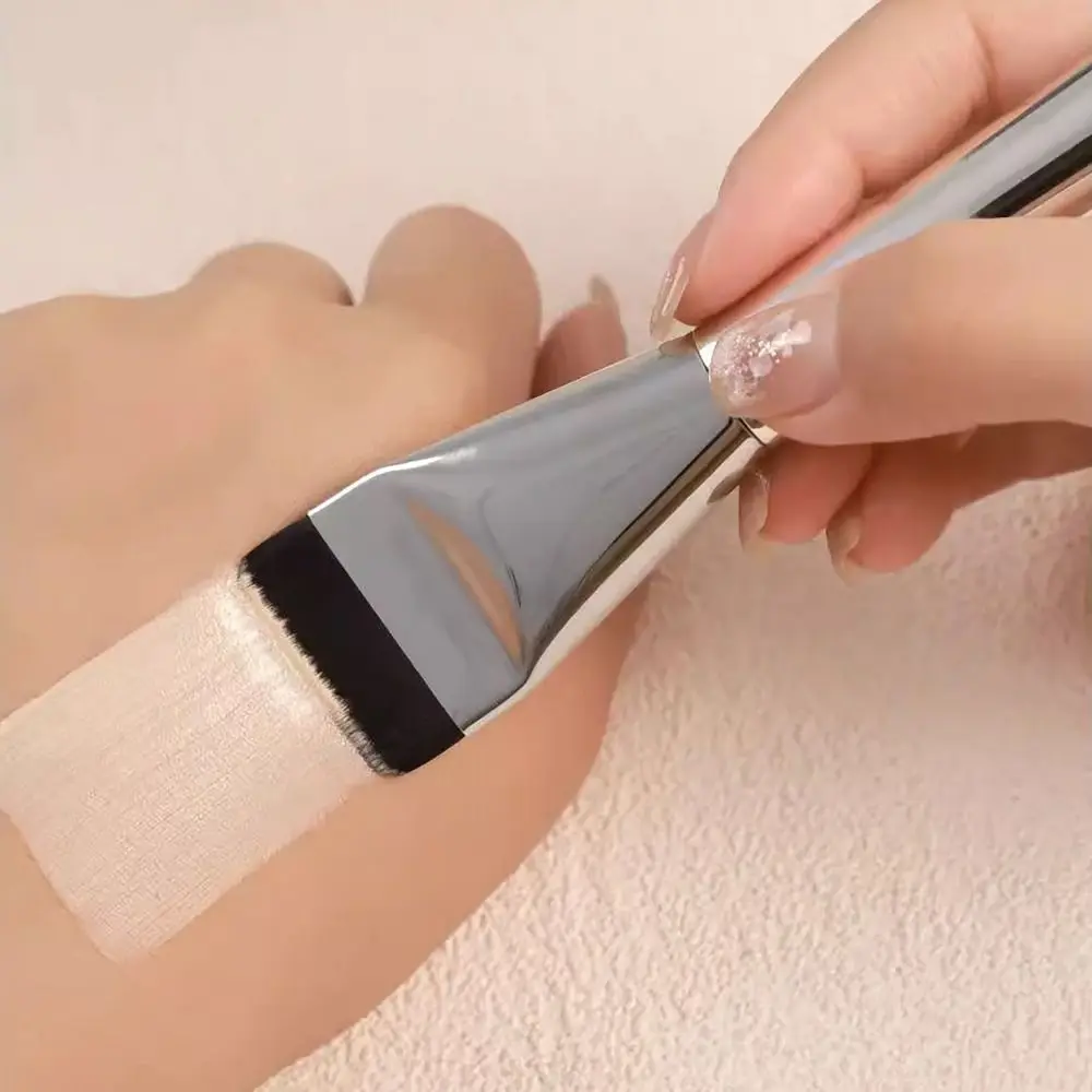 Brocha profesional para Base de cabeza plana, Base de maquillaje delicada sin rastro, herramienta de maquillaje facial ultrafina, belleza para mujer