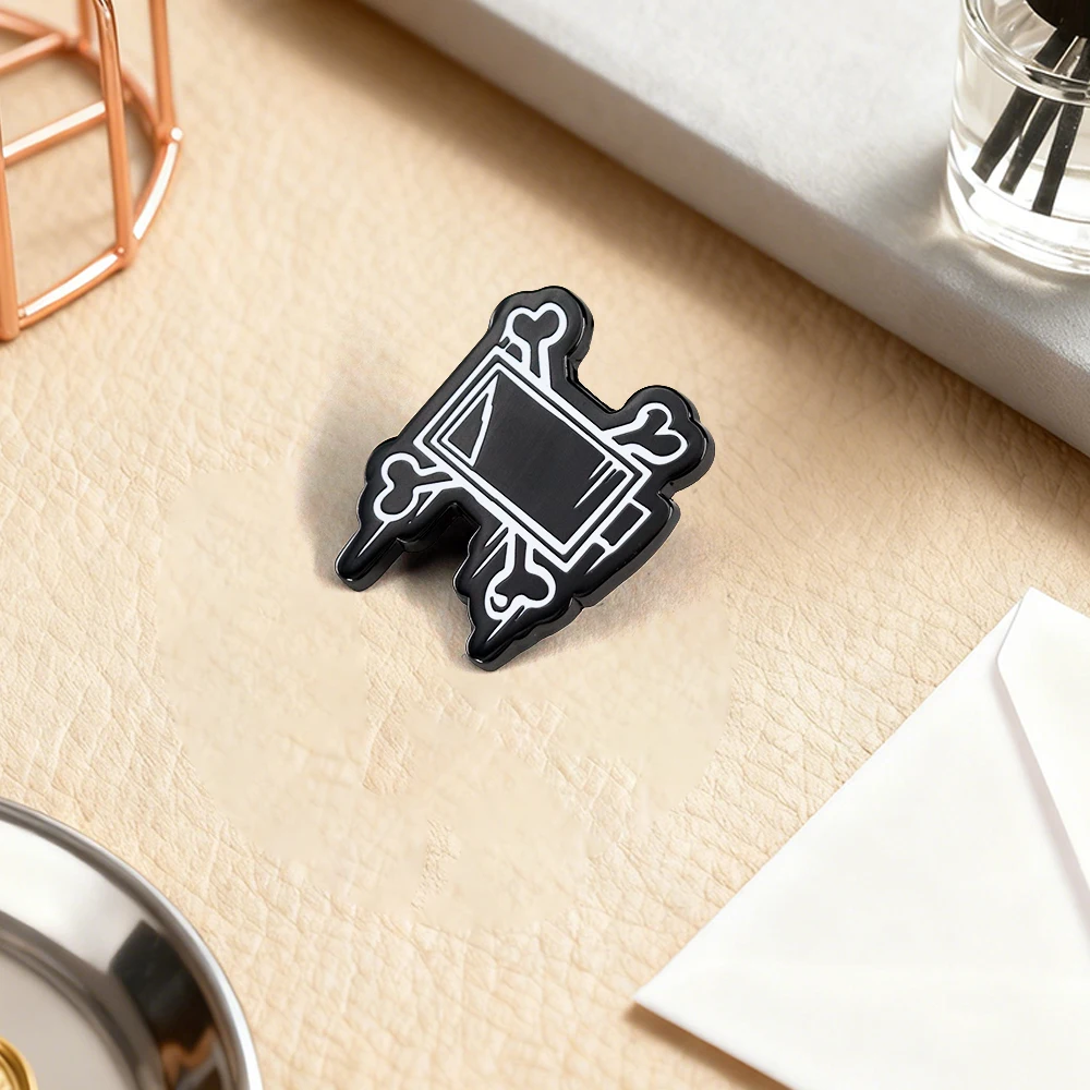 Batterie-Crossover-Bones-Emaille-Pin, Murder Drones, Demontage-Drones-Logo, Brosche, klassisches Anime-Accessoire, Abzeichen, Dekoration, Geschenk – Detail 5