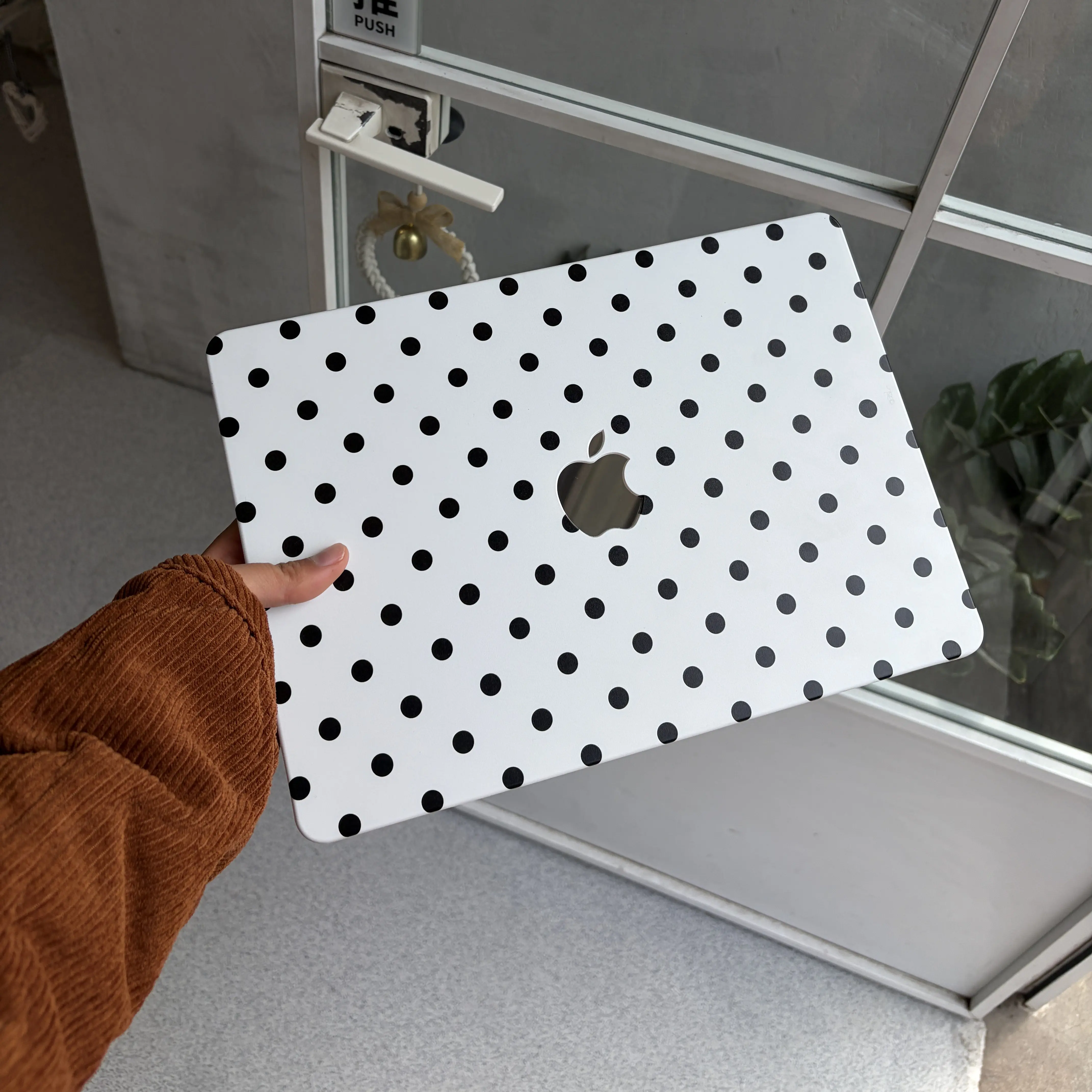 Black Polka Dots Crystal Laptop Case For Macbook Air 13.6 M4 NEO 15 M3 Hard Cover For Mac Book Pro 13 M1 M2 14 M4 M5 16 Cover