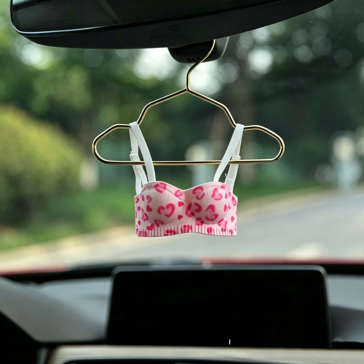 3D Mini Bra Shaped Hanging Pendant, Creative Brasier Hanger Home Garden Hanging Ornament Decoration Car Rearview Mirror Pendants