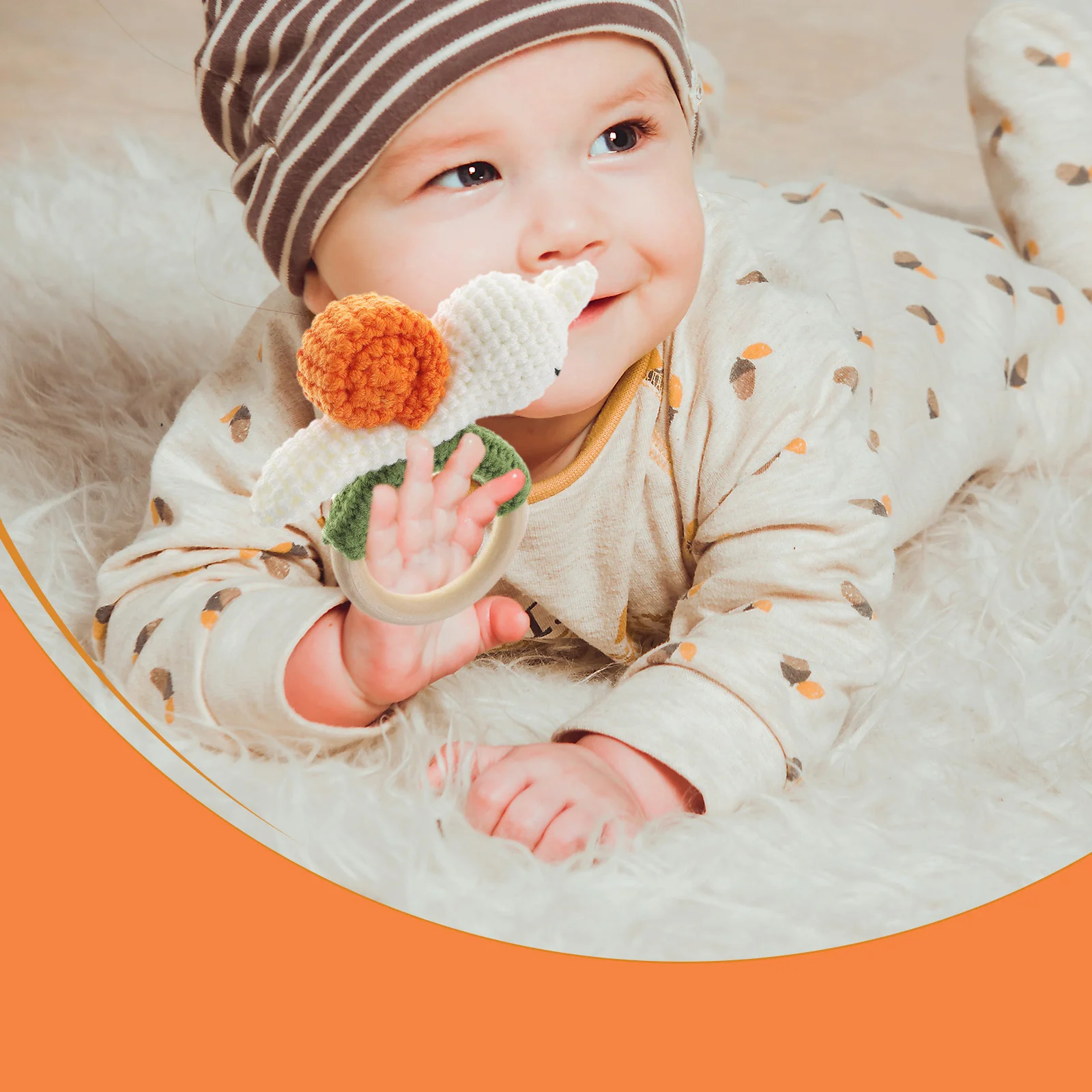 Wooden Hand Rattle Creative Cartoon Snail Pattern Baby Plaything Newborn Soothing Educational Portable Infant Shaking Rattle