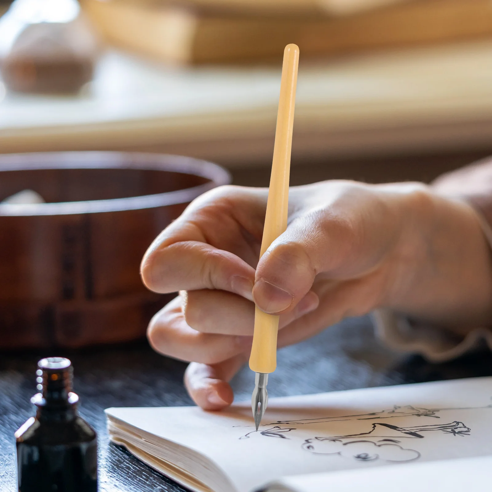 

Набор винтажных перьевых ручек для каллиграфии, с деревянной ручкой и сменными наконечниками, идеально подходит для рисования, письма и занятий искусство