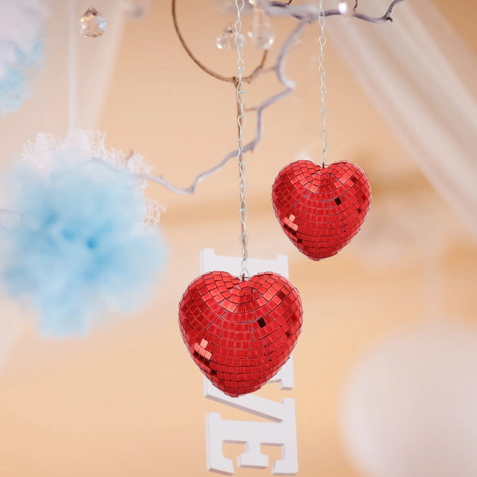 

2Pcs Heart Shaped Disco Ball Chain Red Reflective Mirror Hanging Decoration Wedding Party Romantic Atmosphere Sparkling Decor