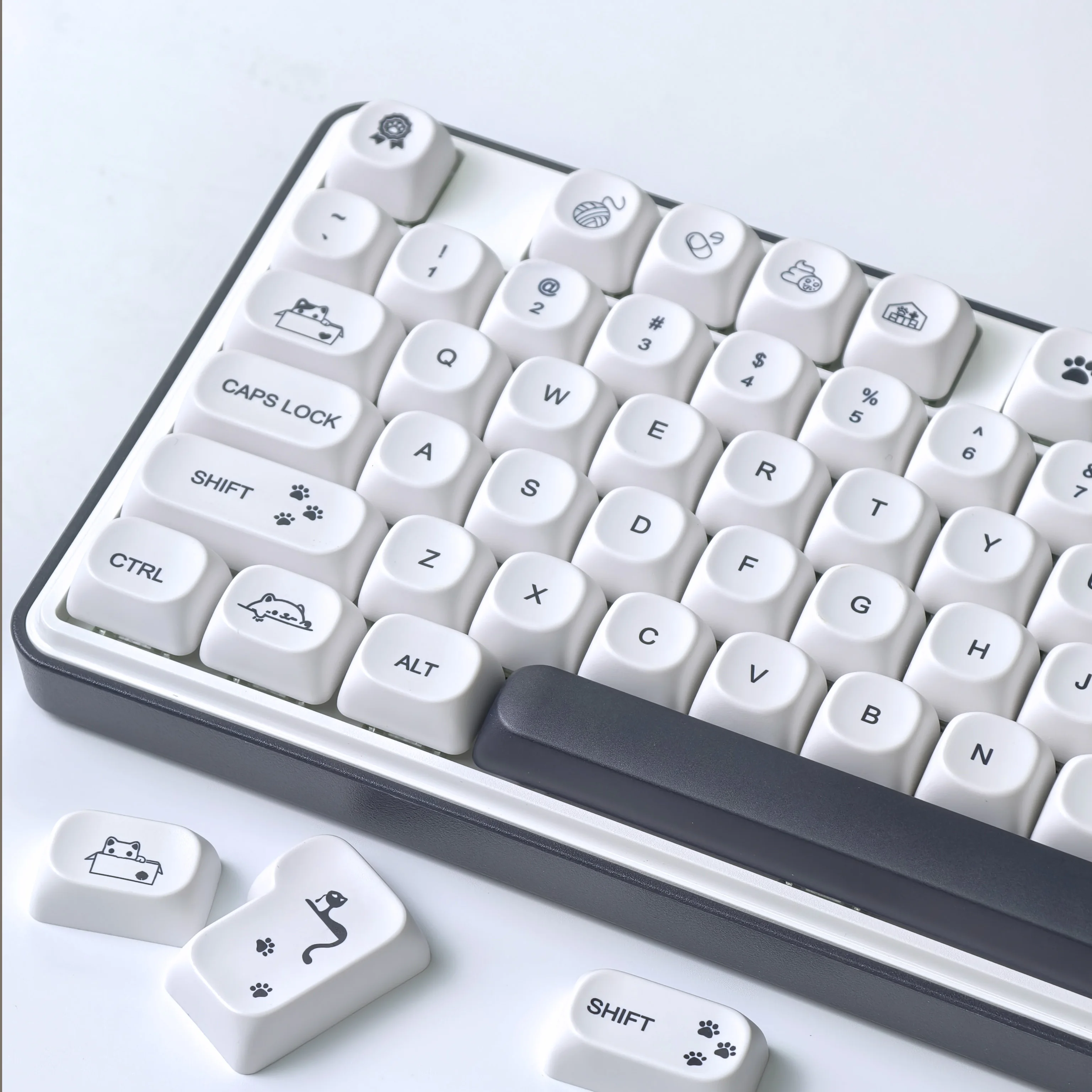 

Keycap Korean MOA Minimalist Black White Russian English 120Keys Round Pbt Thermal Sublimation Cute Cat Kitty Keycap