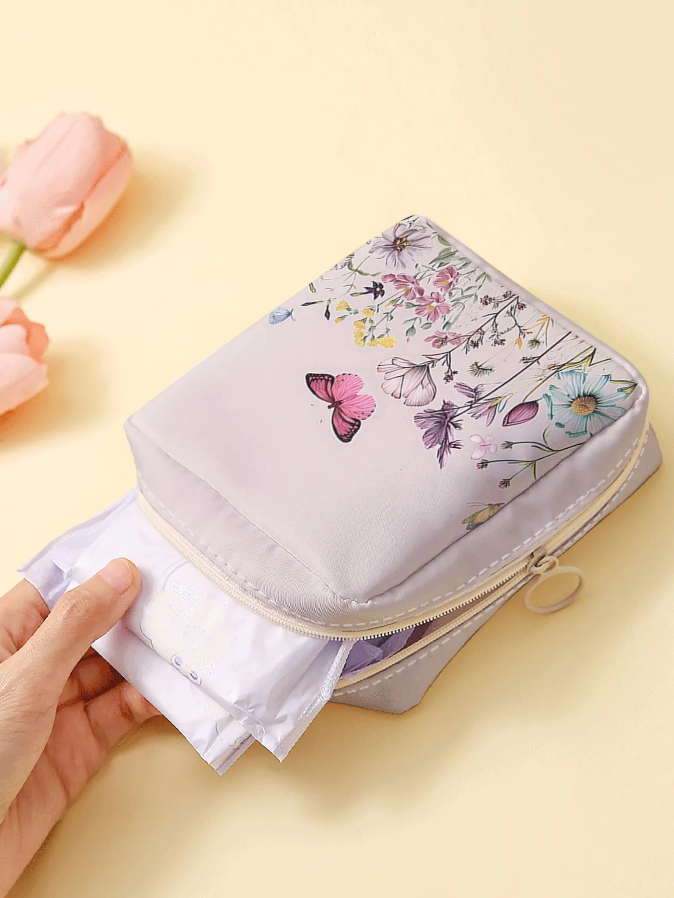 1pc, Pink Butterfly Wildflower Printed Sanitary Napkin Storage Bag Portable Mini Makeup Pouch suitable for Daily Travel Shopping