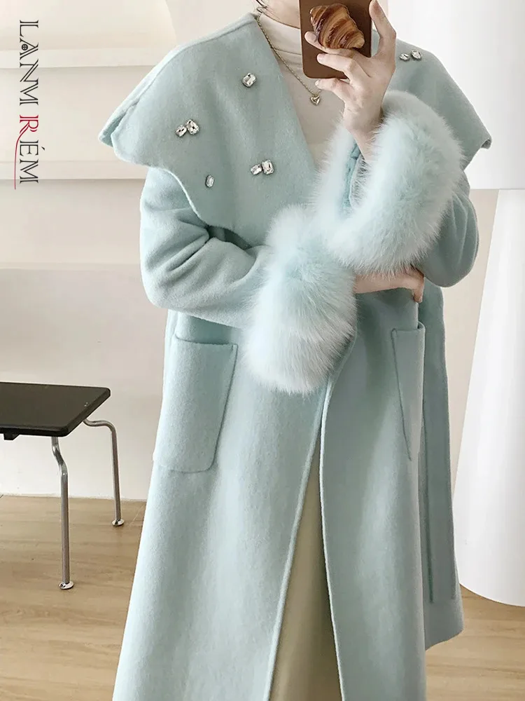 

Шерстяное пальто LANMREM с вышивкой из лисьего меха, высококачественное двустороннее шерстяное пальто с бусинами и поясом на пуговицах, пальто с присборенной талией, новинка зимнего сезона 2Z2686