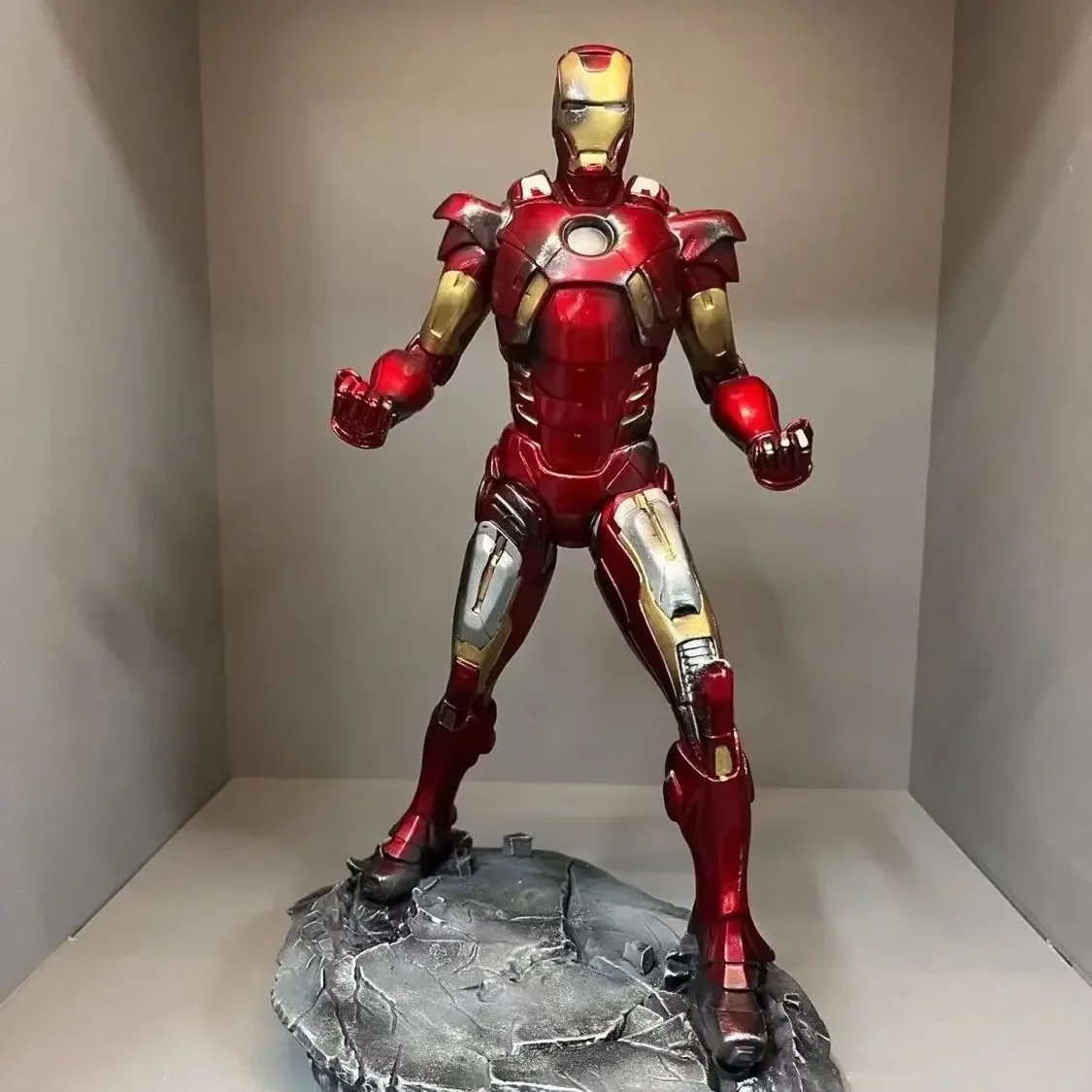 Iron Man Mk6 Anime Figures Marvel The Avengers Classic Toys Solid Series Collection Model Vehicle accessori per ufficio regalo in resina