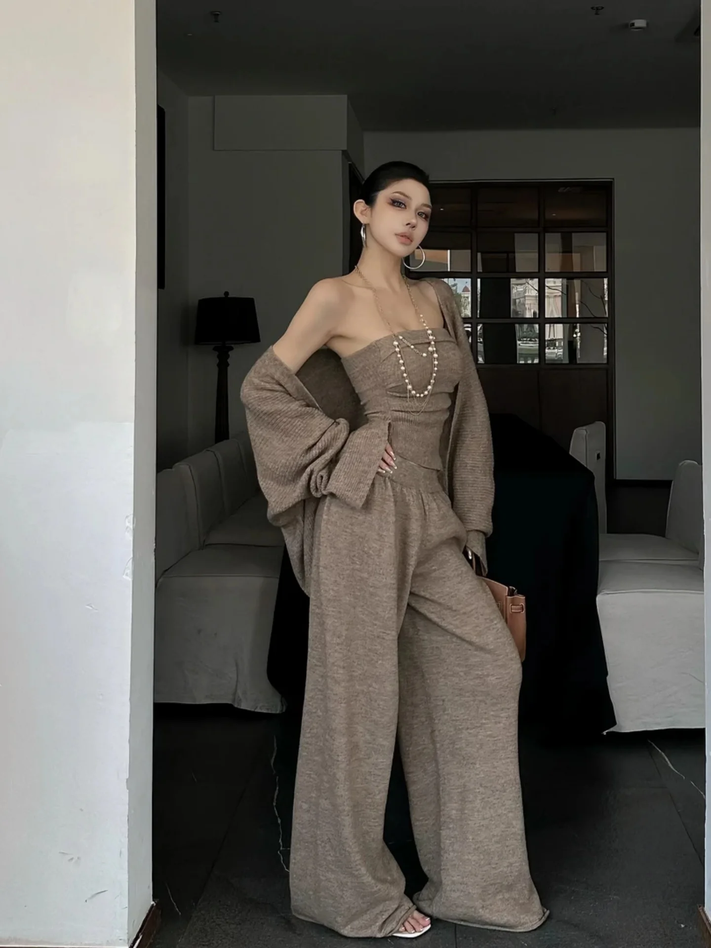 

American Style Spicy Girl Set Women's Early Spring Lazy Knitted Open Cardigan Coat Tube Top Vest Wide Leg Pants Outfit