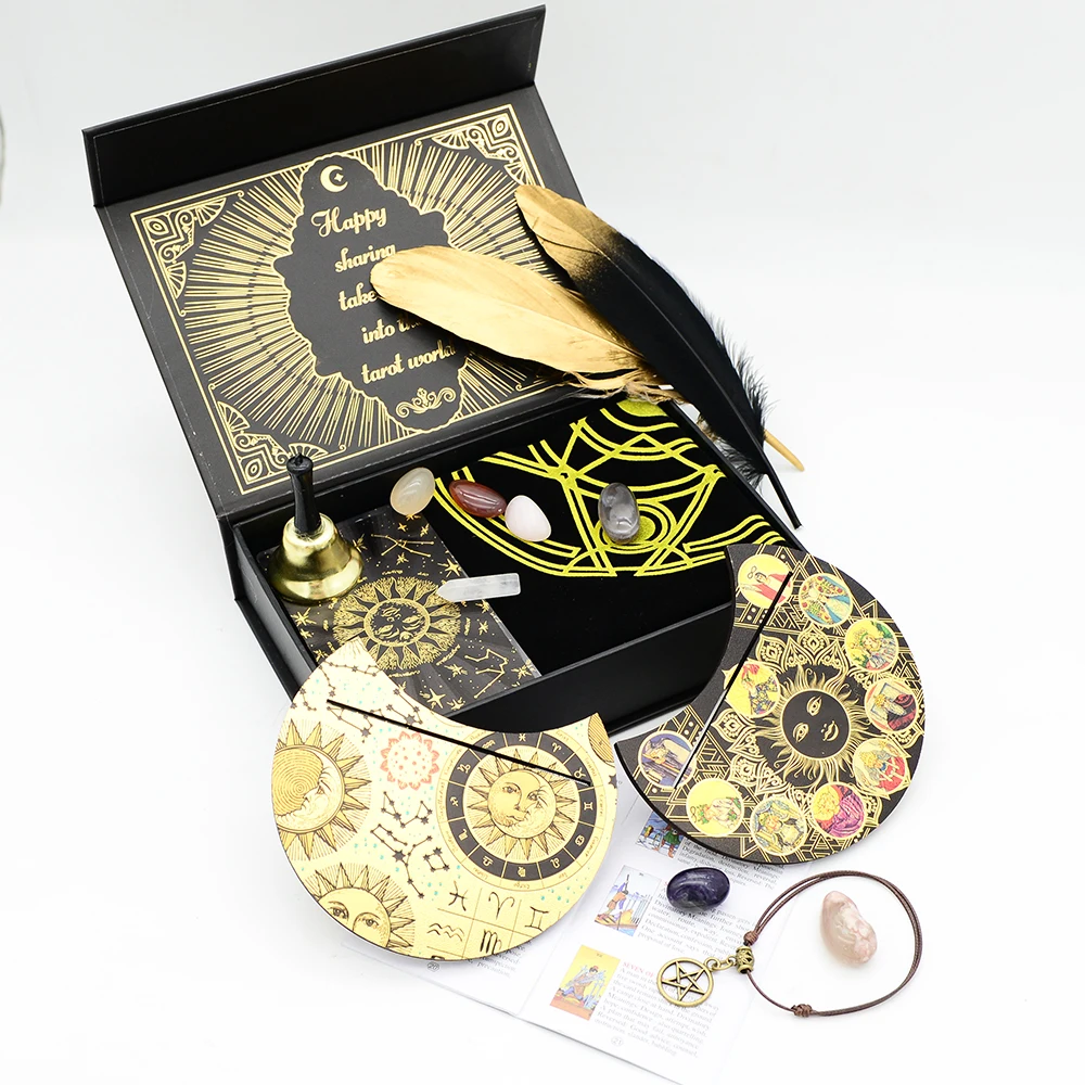 Deluxe Feather Black Gold Sun Gift Box Set Gold Foil Tarot 12 * 7cm Stamping PVC Waterproof Wear Resistant Board Game Card