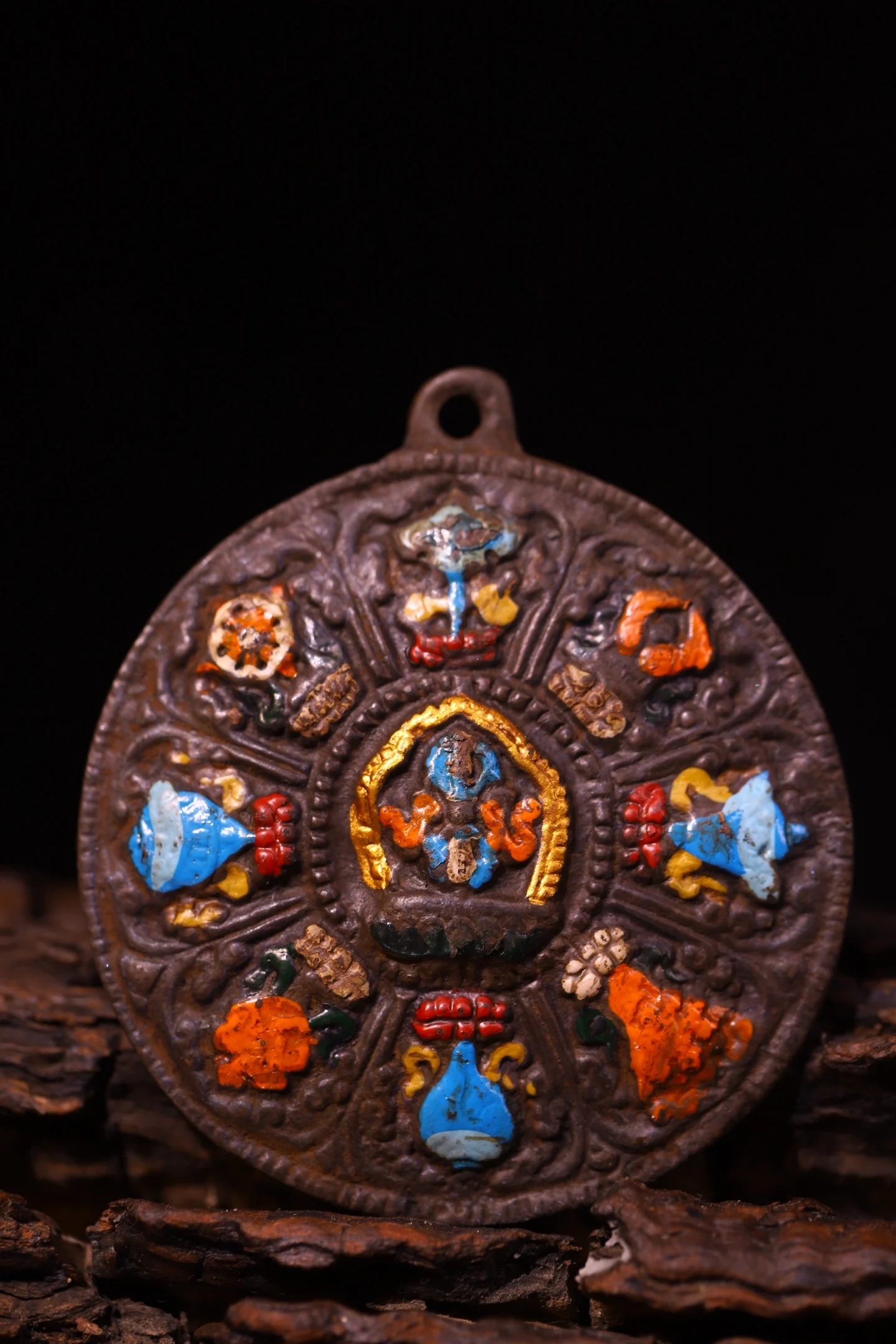 Old Bronze Painted Lucky Eight Treasures Vajra pattern Buddha Plaque Six-syllable mantra Pendant Amulet