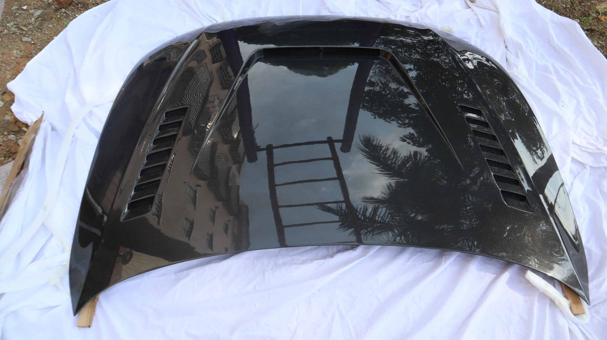 

Carbon Fiber Hood & Cover – For A5/S5 2013-2017 (Premium Exterior Accessory)