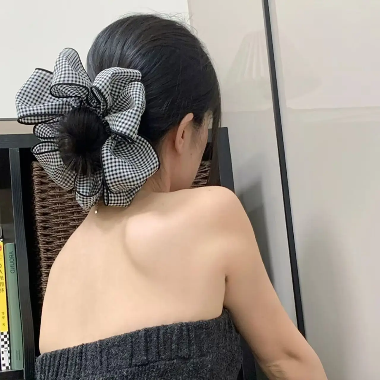 1 Pcs Ladies' Hair Scrunchies Korean Versatile Blue Plaid Flower Elastic Hair Bands Simple Versatile Hair Accessories For Girl view 4