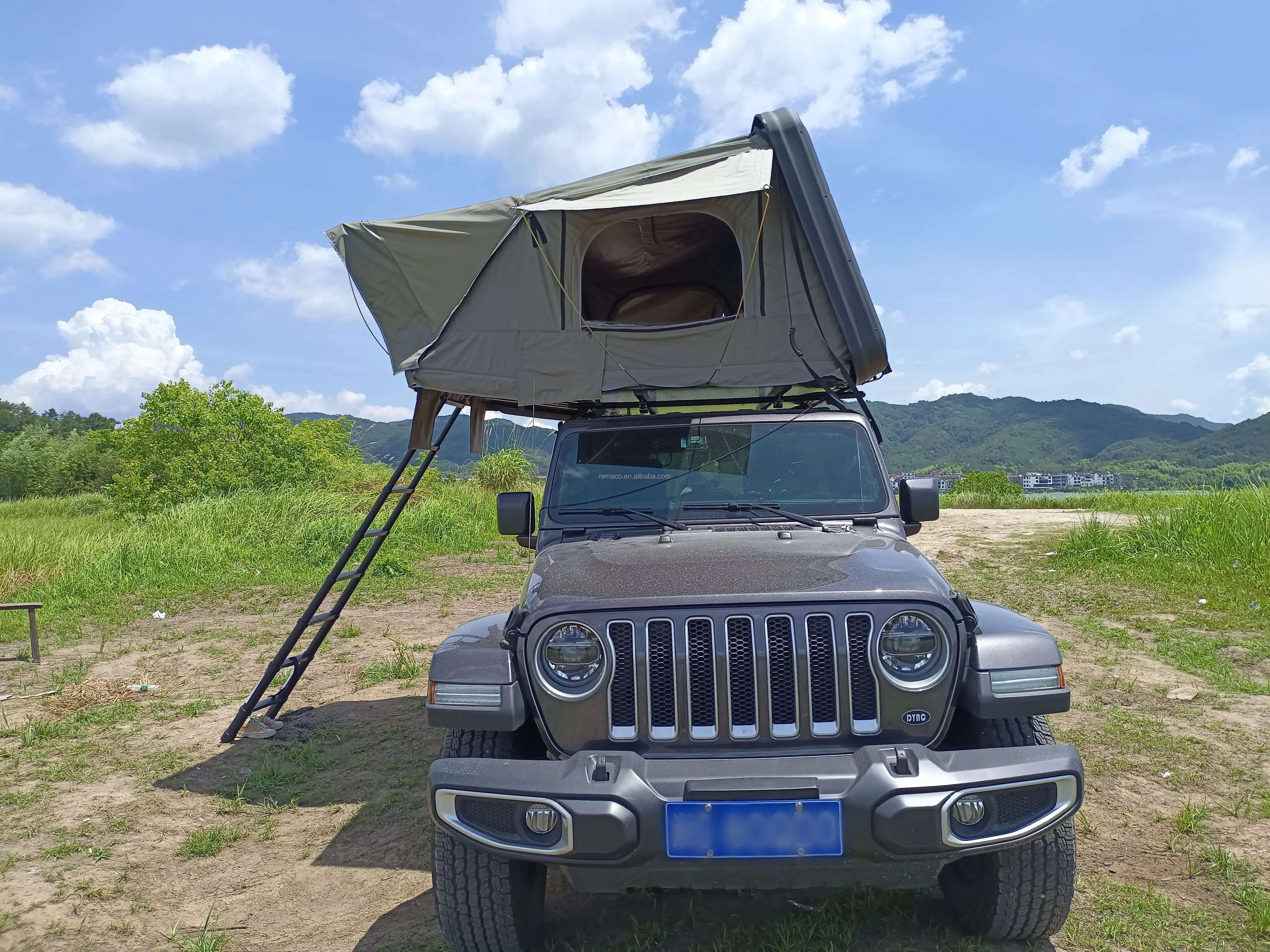 Outdoor Camping Wholesale Professional Side Opening Aluminium Rooftop Tent Rooftop Tent Hard Shell Side Open