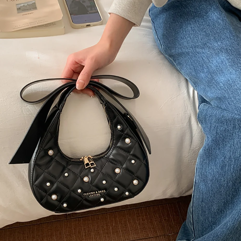 

Модные женские сумки с жемчугом и бантом в корейском стиле, шикарные и элегантные, на молнии, из искусственной кожи, с цепочкой, через плечо, для повседневных покупок, универсальные сумки на плечо