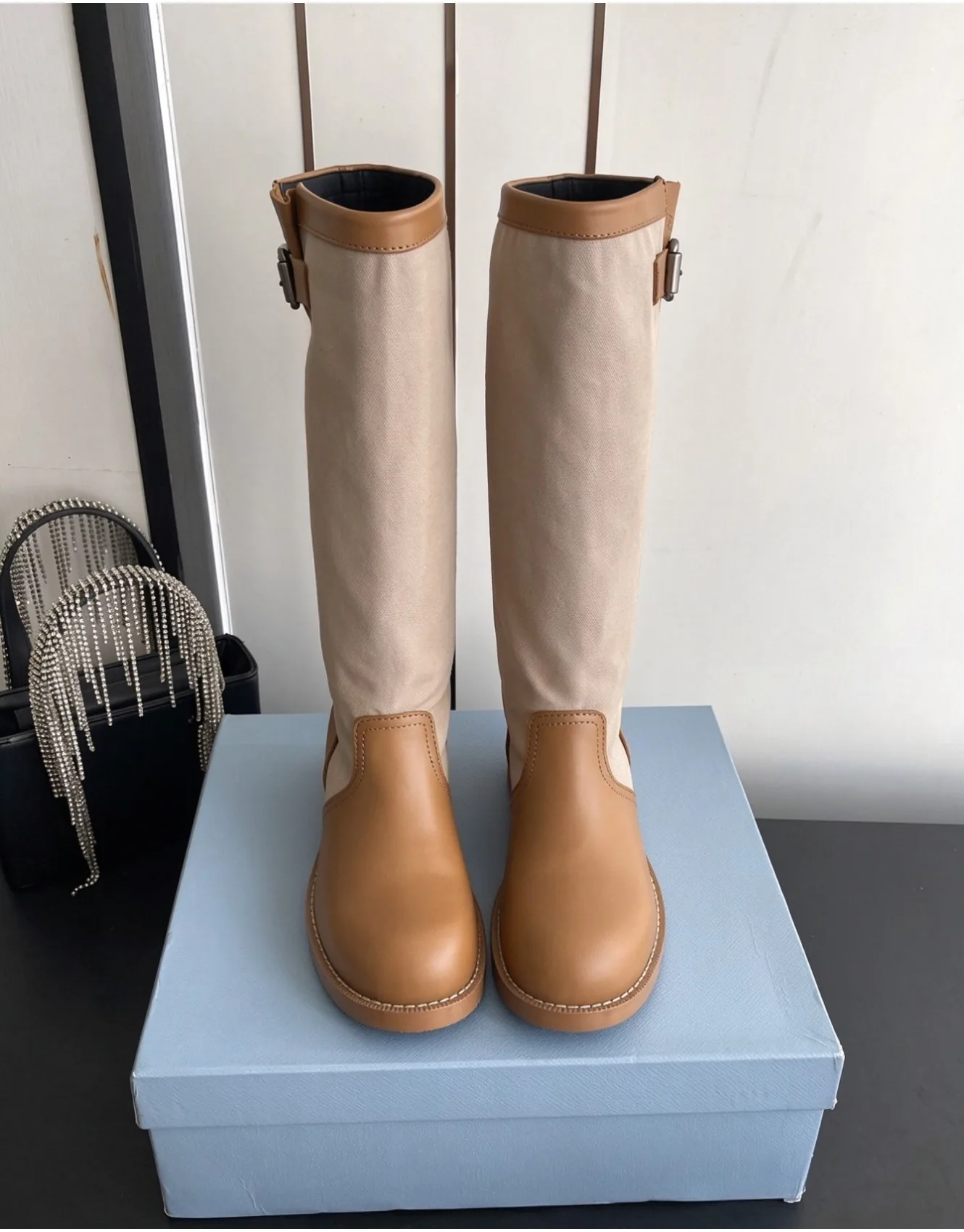Winter New Luxury Pointy Mid-heel Knee-high Boots Solid Color Heightening Car Stitch Fashion Genuine Leather Elegant High Boots