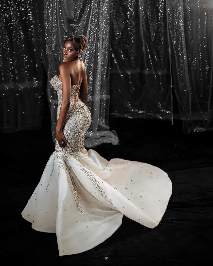 Royal Strapless Crystal Mermaid Wedding Dress Glitter Sequined Sleeveless Bridal Gown Lace Up Back Bride Dresses Customized