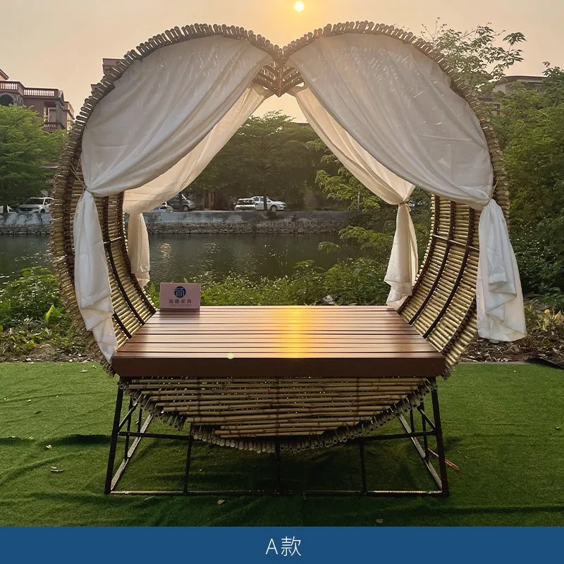 Bamboo and rattan hanging chair, seaside beach heart-shaped bird's nest resort hotel homestay scenic spot