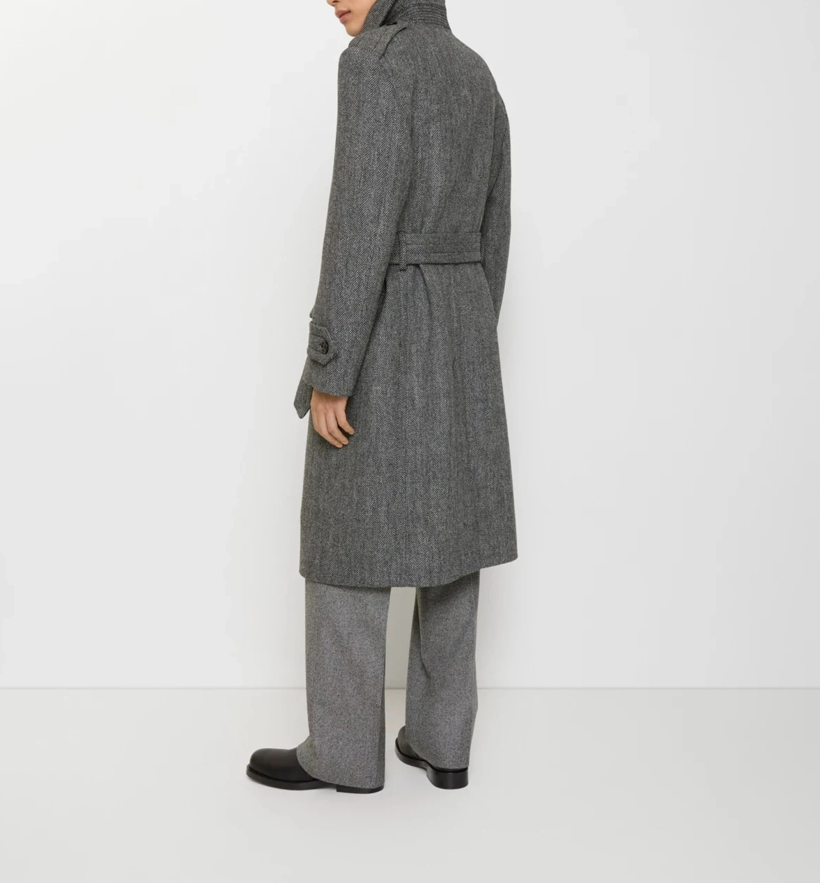 Customized Gray Wool Men Long Coat Formal Business Double Breasted Winter Thicken Jacket Overcoat One Piece