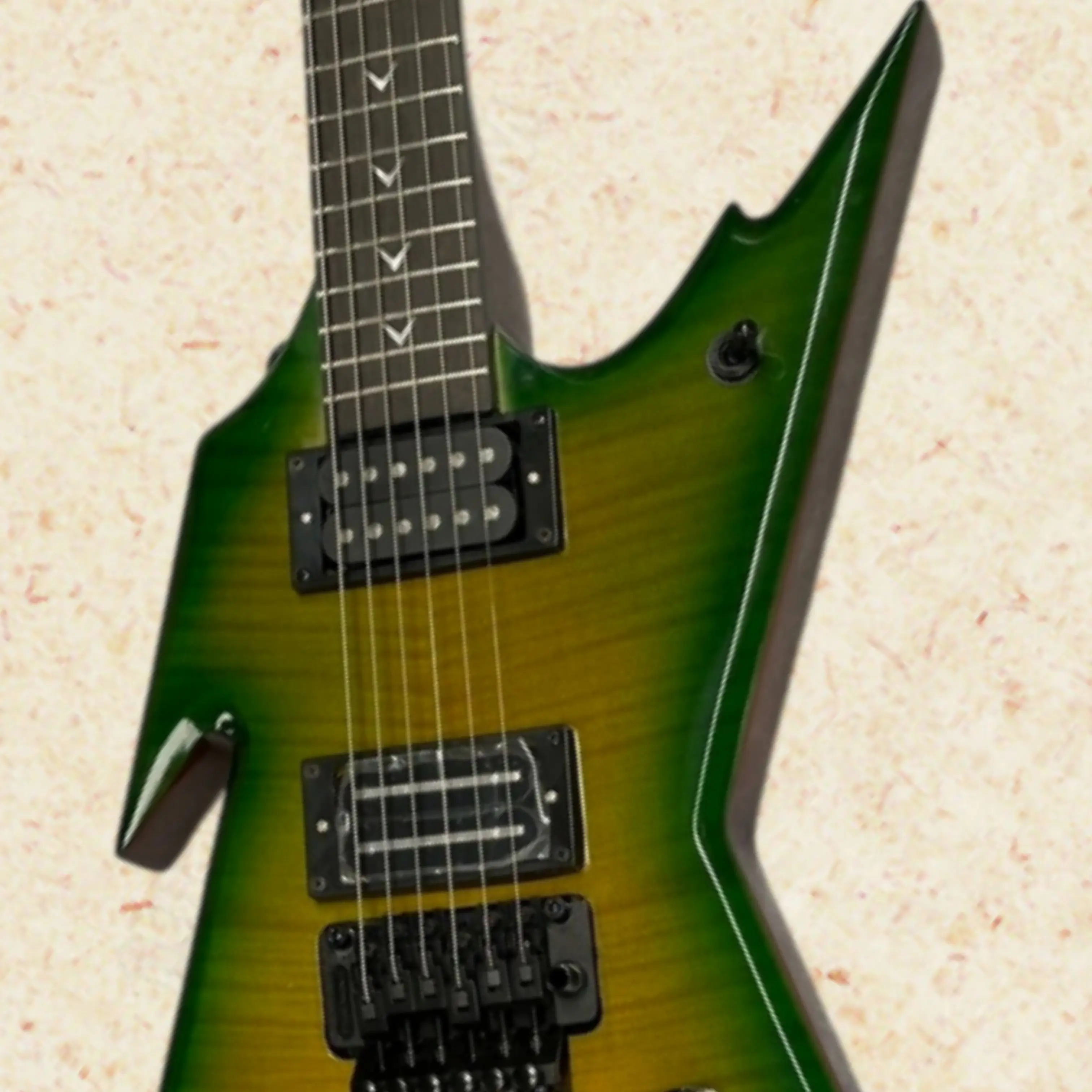 Avant-garde Sharp Shaped Electric Guitar,Gradient Maple Veneers,HH PickupsGuitars,Metal Musicians Practice Stage Show Guitarra