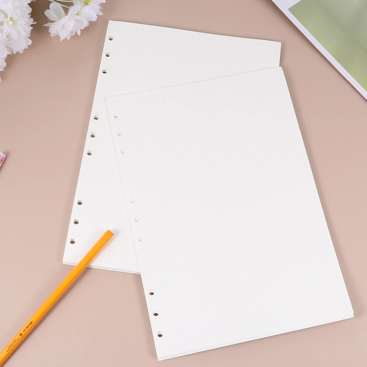 B5 Dotted Loose Leaf Refill Paper 90 Sheets No Bleed Through Smooth Writing Surface for Notebooks Journals School Home