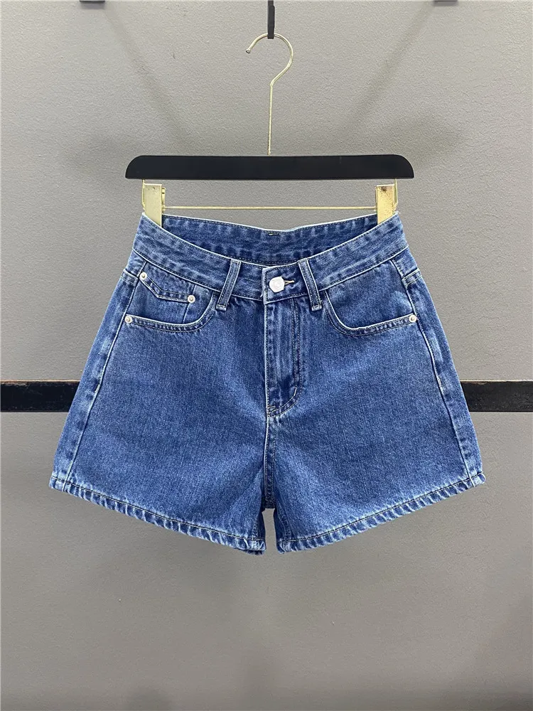 

Retro Blue Denim Short Pants Women's Summer 2026 Fashion Casual Loose Slimming Wide Leg Hot Pants High Waist Zipper Closure