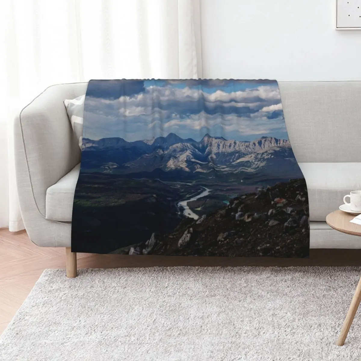 Canadian Rockies Throw Blanket Multi-Purpose anime Vintage halloween Bed linens Blankets For Bed Blankets